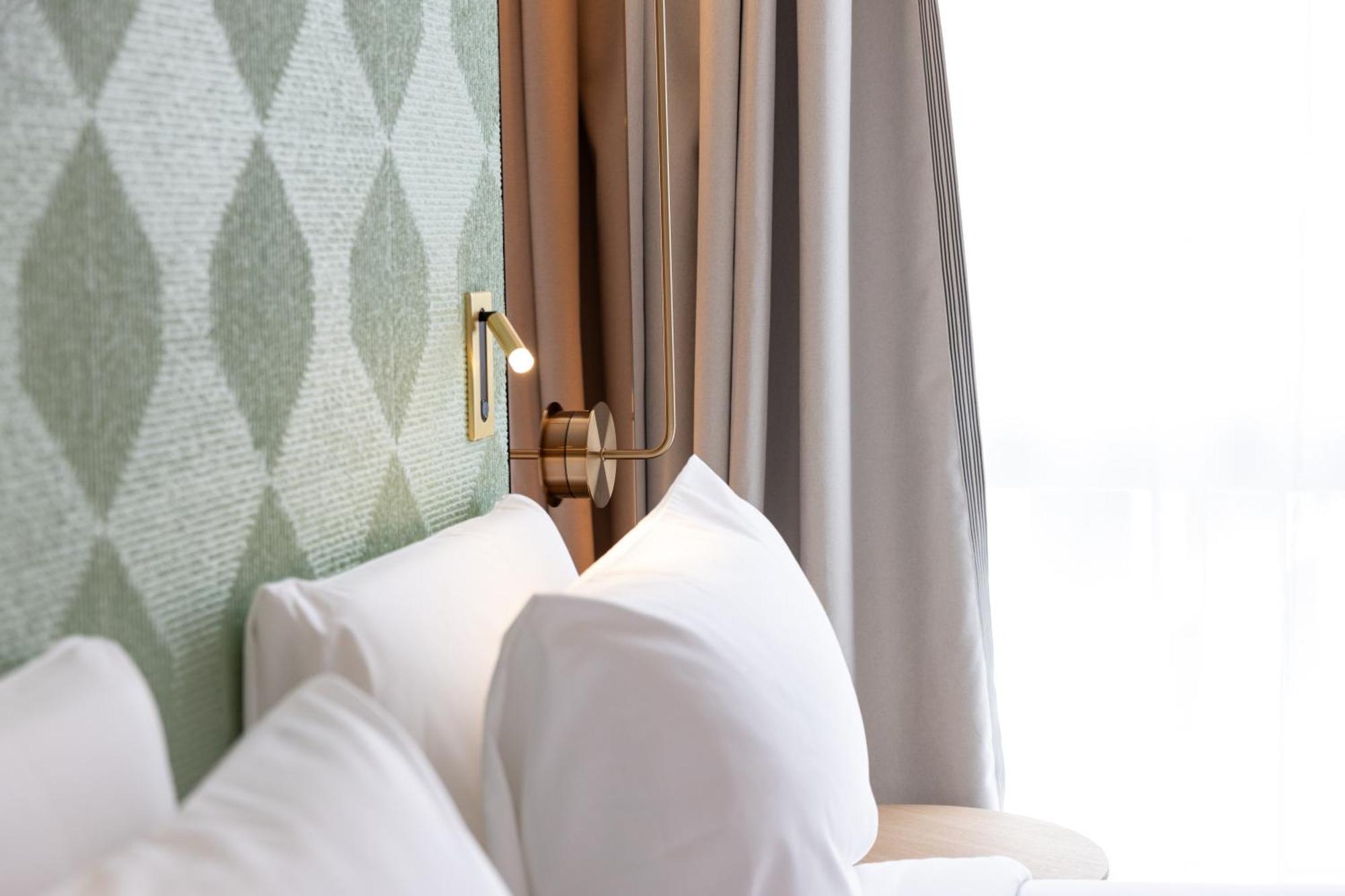 Hotel Kyriad Prestige Paris Asnieres Kültér fotó