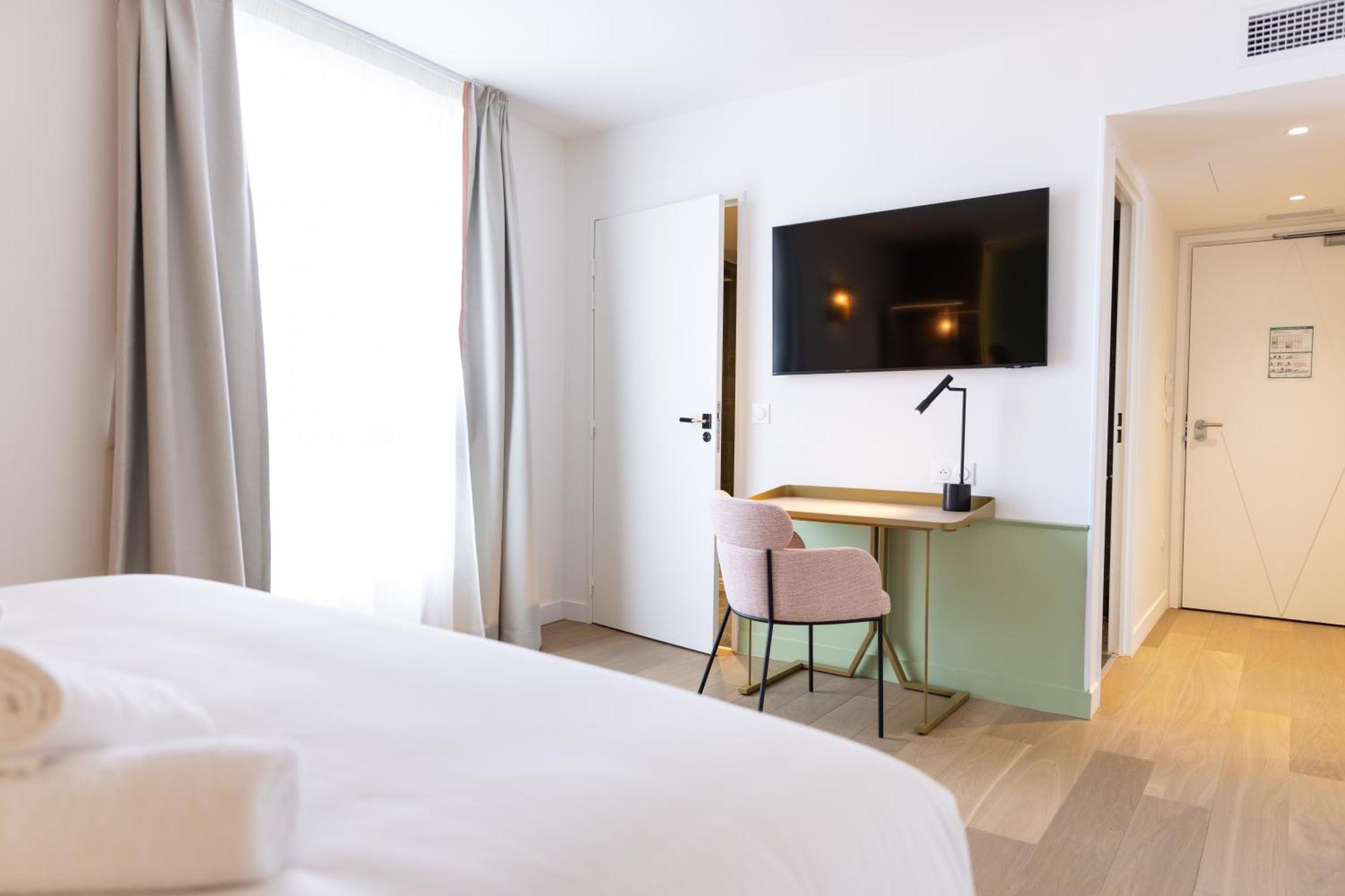 Hotel Kyriad Prestige Paris Asnieres Kültér fotó